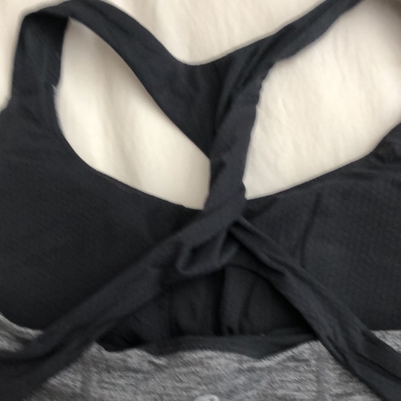 Grey lululemon tank - Picture 3 of 5